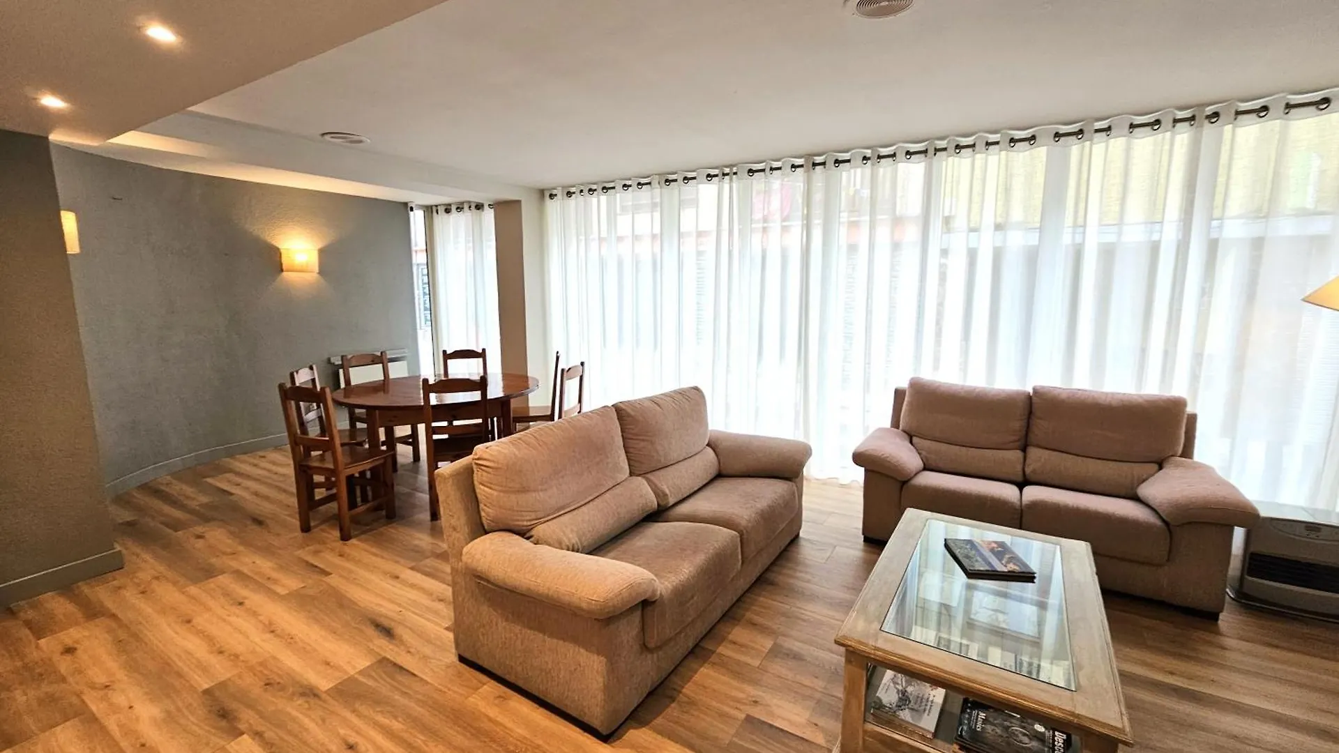 Hotel Anglada Vielha 2*,  España